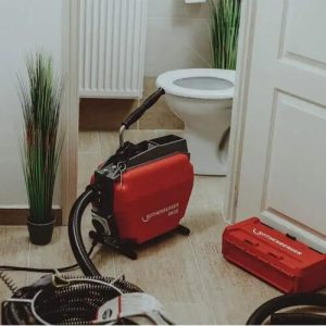 tıkalı tuvalet açma işlemi